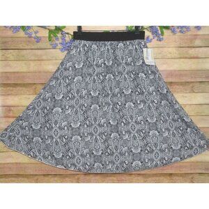 NWT LulaRoe Lola Ladies A-Line Flared Pull On Skirt Size M Paisley Print Casual